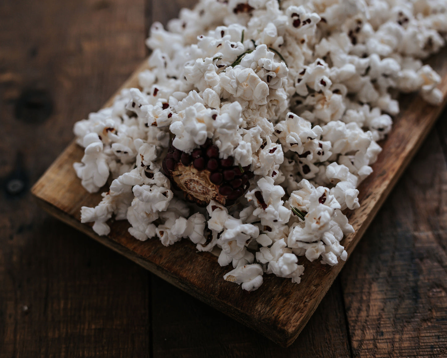 Microwave Popcorn on the Cob (Burlap)